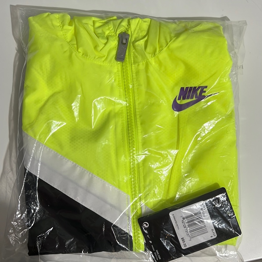 Boys Lime green, black and white Nike Jacket. Size 6